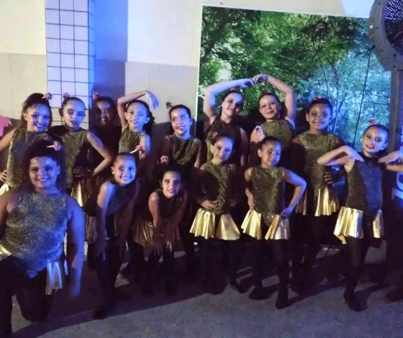 Nossas alunas do Jazz e Ballet arrasaram! Foi um sucesso!