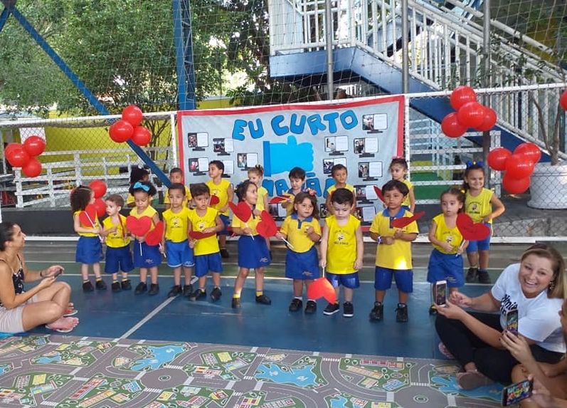 Confira um pouco da homenagem as mães feita Ed. Infantil!